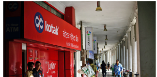 Should the RBI limit bank CEOs?